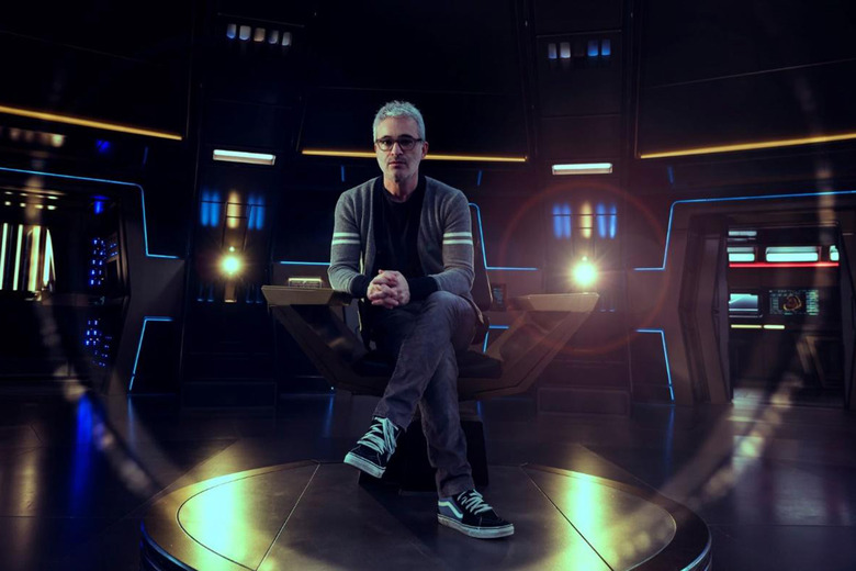 Alex Kurtzman on the set of 'Star Trek: Discovery'
