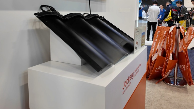 Jackery Solar Roof