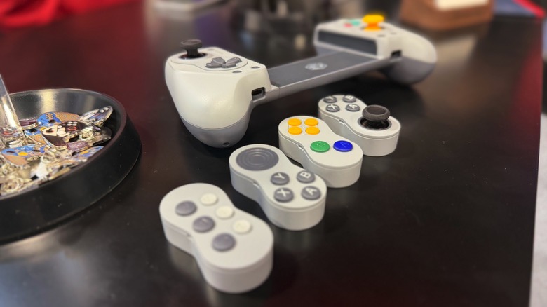  <p>Hyperkin x Gamesir X5 Alteron hands-on at CES 2026</p> <p>