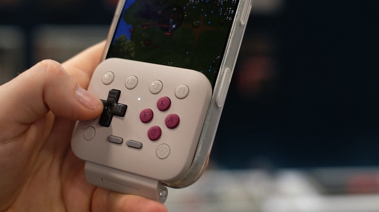 8BitDo FlipPad at CES 2026