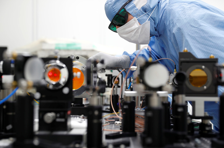 China plans $40 billion fund for its chip industry - engadget.com