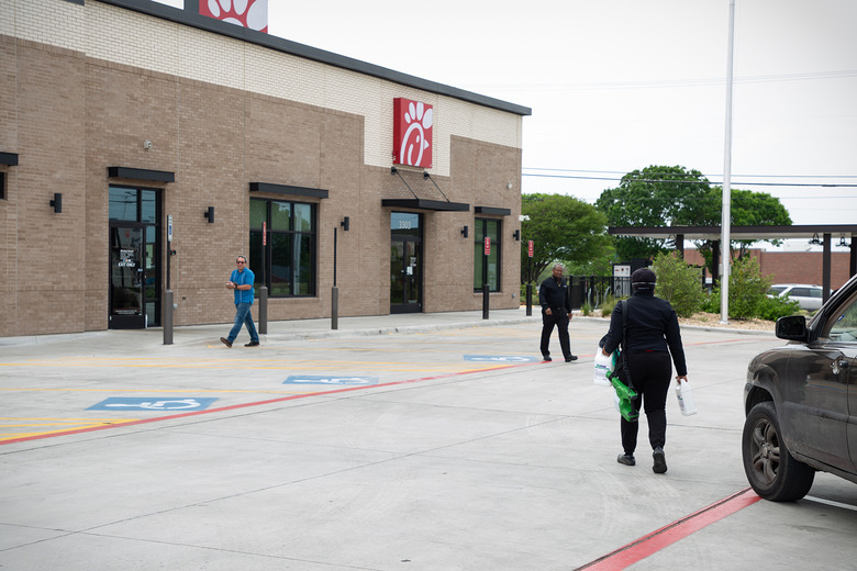 Photo of a Coronavirus clean up at a Chick-fil-A in Temple, Texas by Austin commercial photographer Matthew Lemke, www.MatthewLemke.com. Austin Corporate headshot, Austin professional headshots.