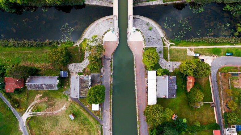 DJI Mini 4 Pro review: The best lightweight drone gains more power and smarts