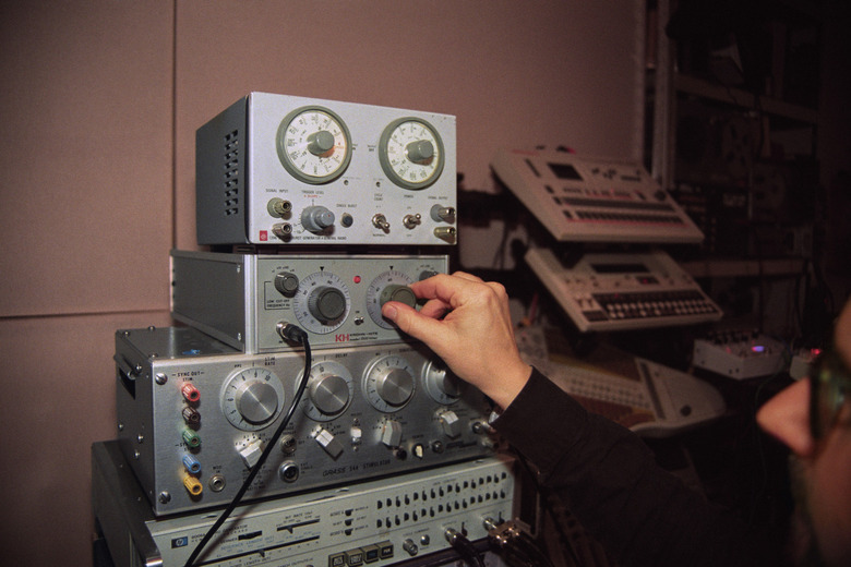 Musician Hainbach playing his test equipment 