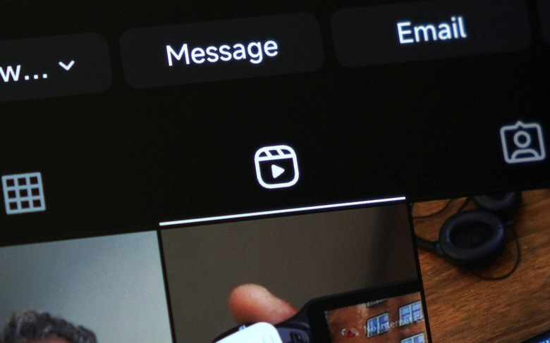 Instagram Reels button