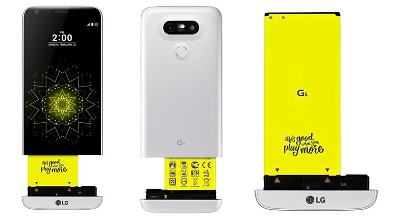 The LG G5 was the world's first commercially available modular phone.