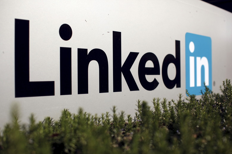 The logo for LinkedIn Corporation, a social networking networking website for people in professional occupations, is shown in Mountain View, California February 6, 2013.   REUTERS/Robert Galbraith/File Photo         GLOBAL BUSINESS WEEK AHEAD PACKAGE - SEARCH 'BUSINESS WEEK AHEAD APRIL 25'  FOR ALL IMAGES