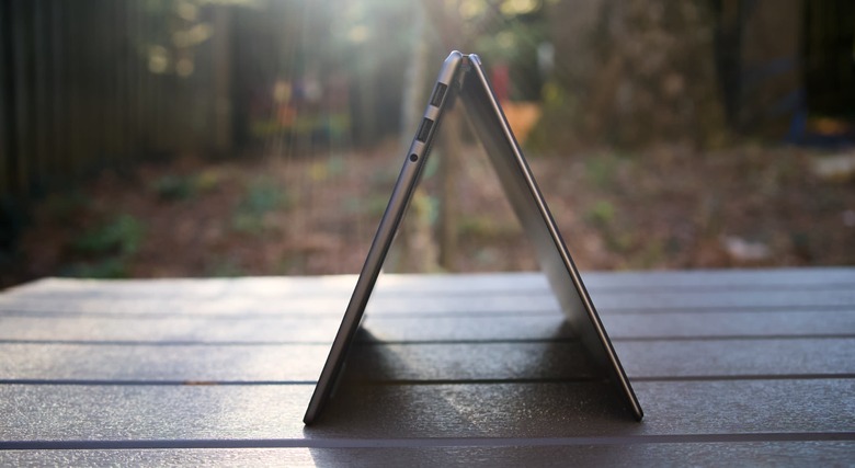 MSI Prestige 14 Flip AI+ in tent mode