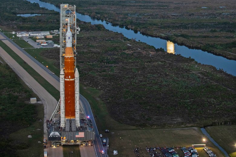 NASA Artemis I rocket rollout at launch pad 