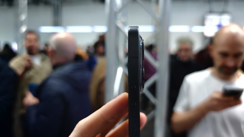 The gigantic camera unit seen on the Phone 3a Pro is no more.