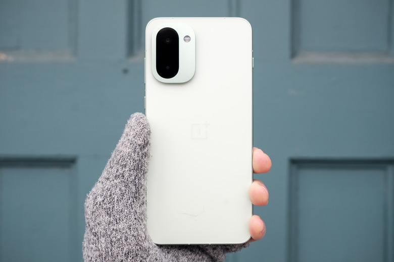 Despite it's large size, the OnePlus 15R isn't too heavy.