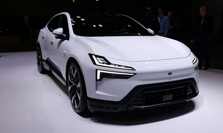A front angle shot of the Polestar 4 from the New York Auto Show. 