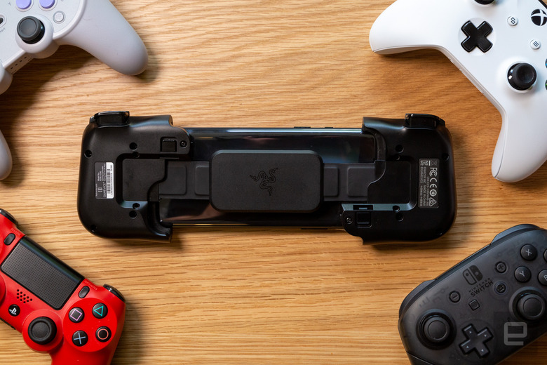 Where am I supposed to put my fingers?