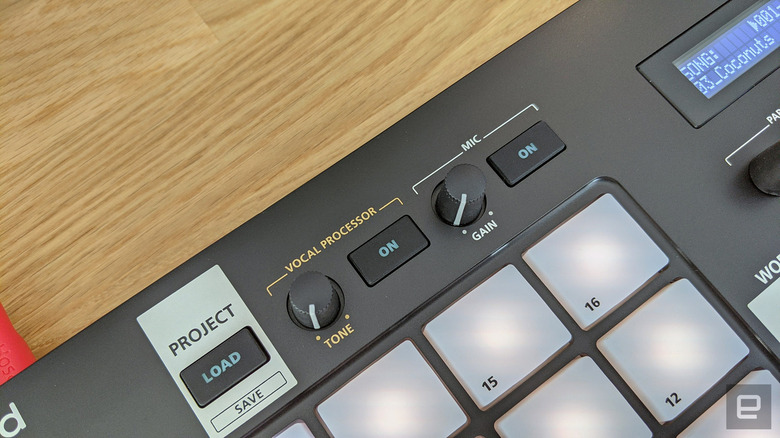 Roland Verselab MV-1 groovebox