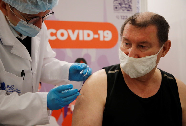 HEALTH-CORONAVIRUS/RUSSIA-VACCINATION