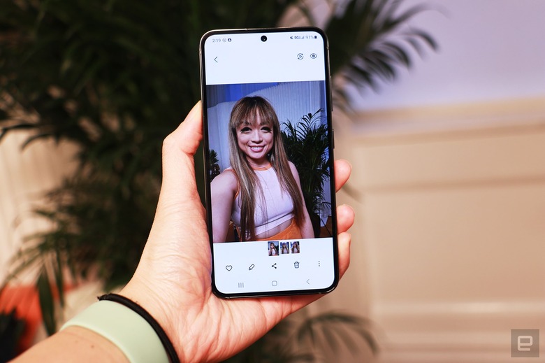 The Galaxy S23, which has the same front camera as the S23 Ultra, showing a selfie snapped with it.