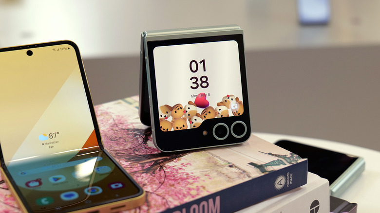 One subtle but stylish design change on the Z Flip 6 is color-matched lens housings on the phone's cameras.
