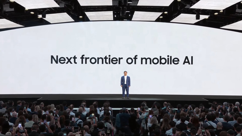 TM Roh announcing Samsung AI.