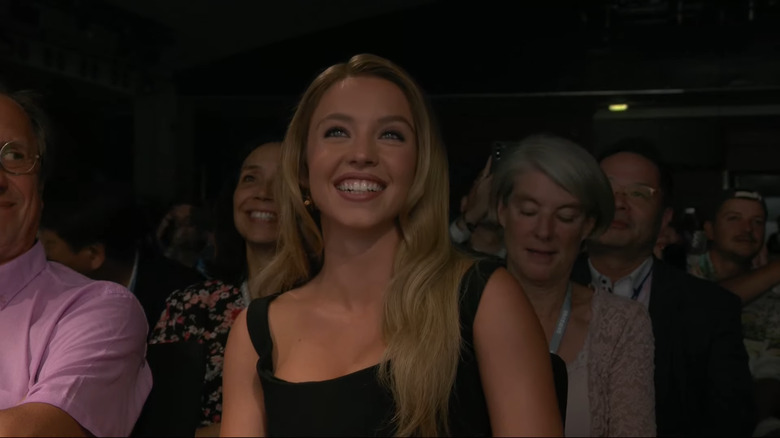 Sydney Sweeney makes an appearance at Samsung Galaxy Unpacked event.