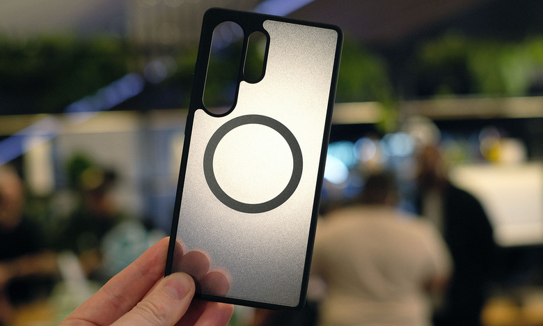 A Qi2 wireless charging case for the Samsung Galaxy S25 Ultra