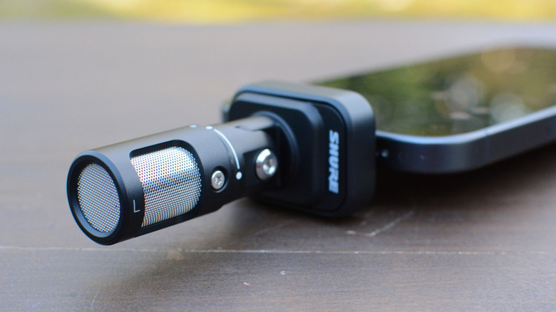 Shure debuts a USB-C version of its MV88 microphone at CES 2026