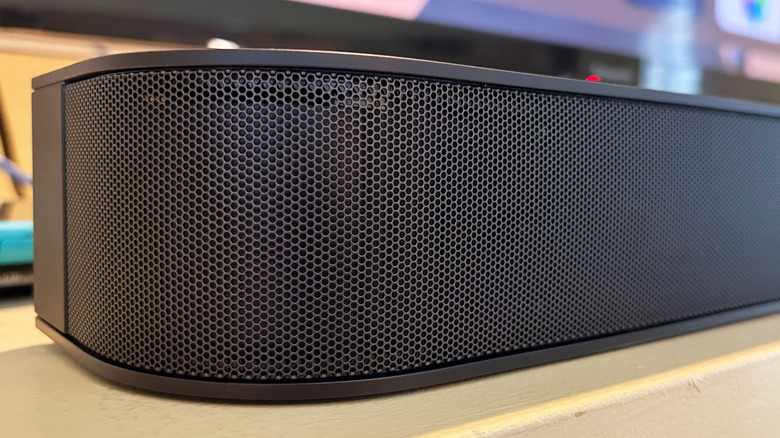 The Bravia Theater Bar 5 has a basic, compact design