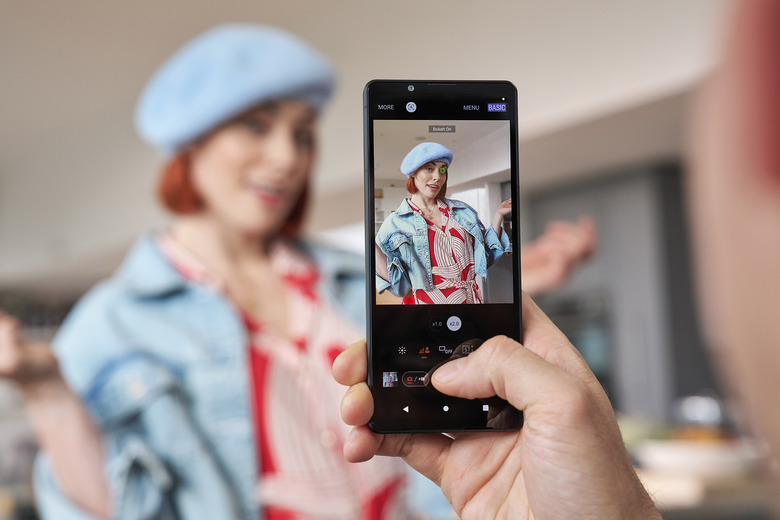 Sony's Xperia 5 V phone comes with a flagship 52-megapixel sensor - engadget.com