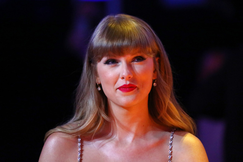 LONDON, ENGLAND - MAY 11: Taylor Swift, winner of the Global icon Award, is seen during The BRIT Awards 2021 at The O2 Arena on May 11, 2021 in London, England. (Photo by JMEnternational/JMEnternational for BRIT Awards/Getty Images)
