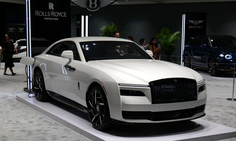 If I had infinite money, the Spectre would definitely be in my dream three-car garage.