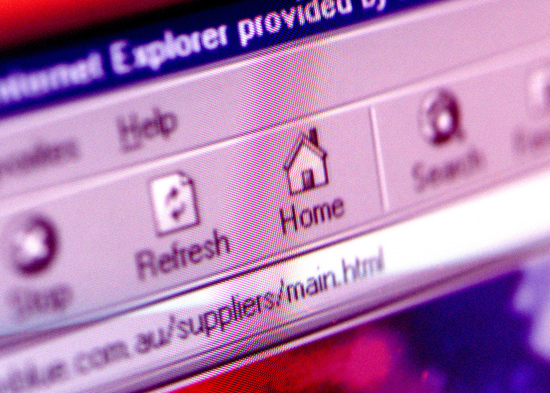 (AUSTRALIA OUT) A close up of an internet explorer page, 13 April 2001. AFR Picture by LOUIE DOUVIS (Photo by Fairfax Media via Getty Images via Getty Images)