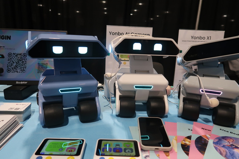 Yonbo at CES.