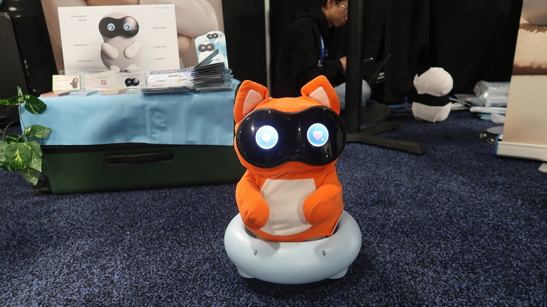 Ludens AI Cocomo robot.