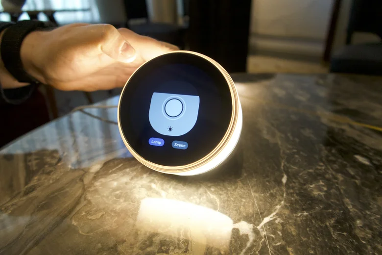 Dreamie's brightness controls