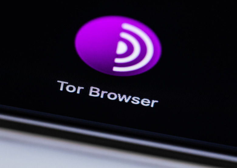 10 December 2021, Baden-Wuerttemberg, Rottweil: The Tor Browser lettering is seen on the display of a MacBook. Photo: Silas Stein/ (Photo by Silas Stein/picture alliance via Getty Images)