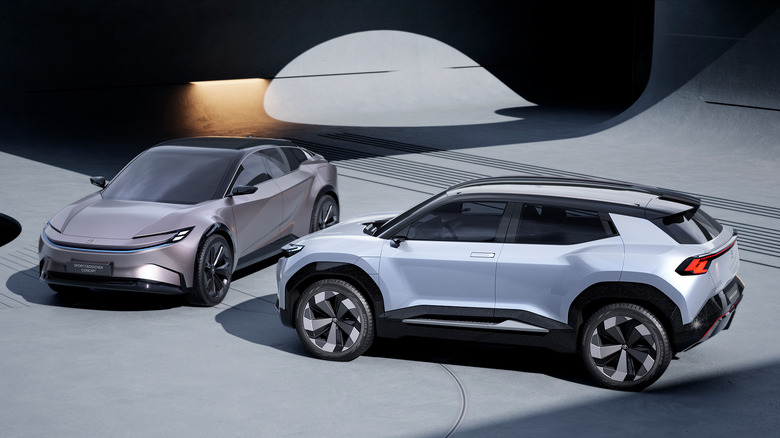 Toyota's Sport Crossover (left) and Urban SUV concepts.