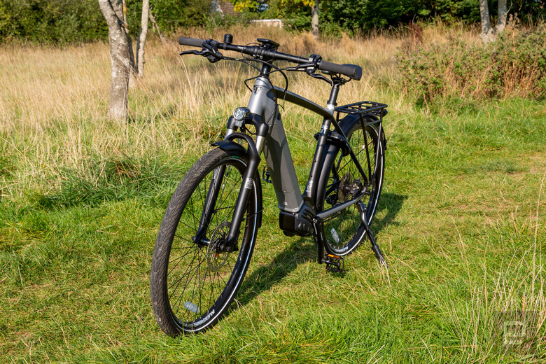 I appreciate any e-bike that comes with a kickstand.
