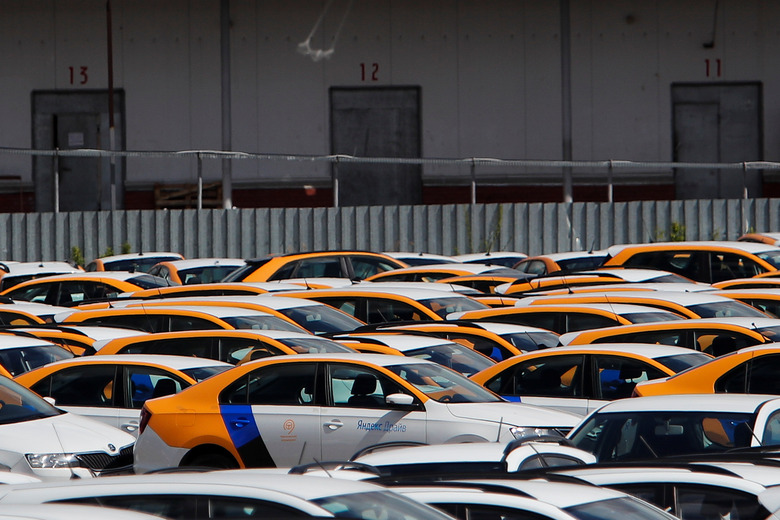 Yandex Drive car sharing vehicles are seen at a parking lot amid the coronavirus disease (COVID-19) outbreak, on the outskirts of Moscow, Russia May 20, 2020.  Picture taken May 20, 2020.   REUTERS/Maxim Shemetov