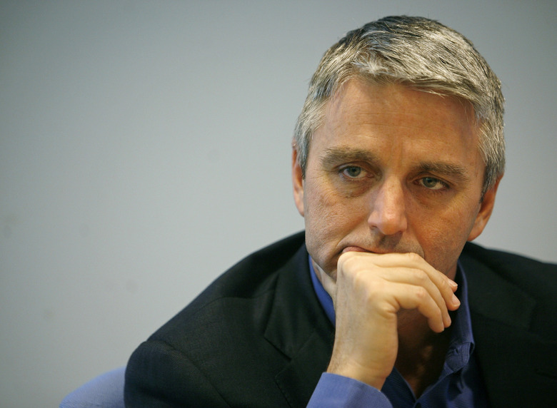 John Riccitiello, Chief Executive Officer of Electronic Arts, speaks at the Reuters Media Summit in New York, November 29, 2007.     REUTERS/Brendan McDermid (UNITED STATES)