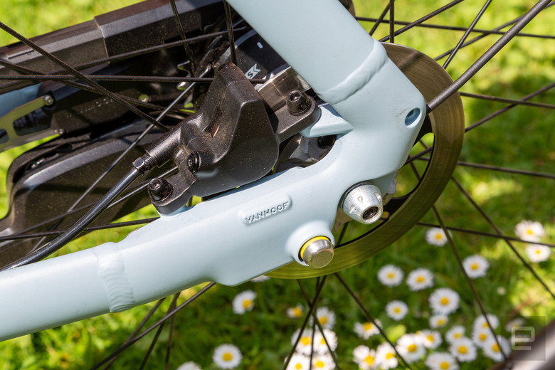 The rear hub lock makes a welcome return.