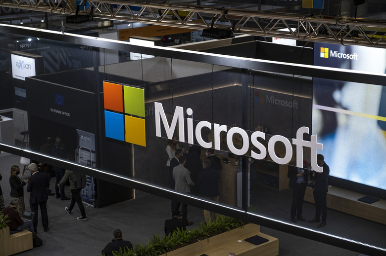 BARCELONA, CATALONIA, SPAIN - 2021/11/16: The Microsoft company logo is seen during the SmartCity Expo World Congress 2021.
Held in Barcelona since 2011 the SmartCity Expo World Congress 2021 has taken place at the Fira Barcelona fairgrounds. SmartCity Expo World Congress is the international leading event for cities reflecting how to build a smart society for innovative and sustainable cities. (Photo by Paco Freire/SOPA Images/LightRocket via Getty Images)