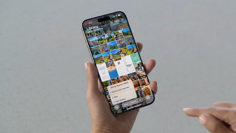 Photos is getting a more flexible UI.