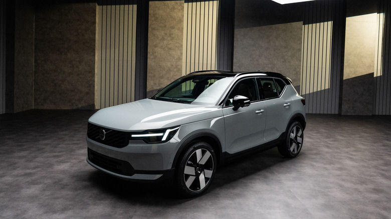 The updated XC40 looks mighty familiar