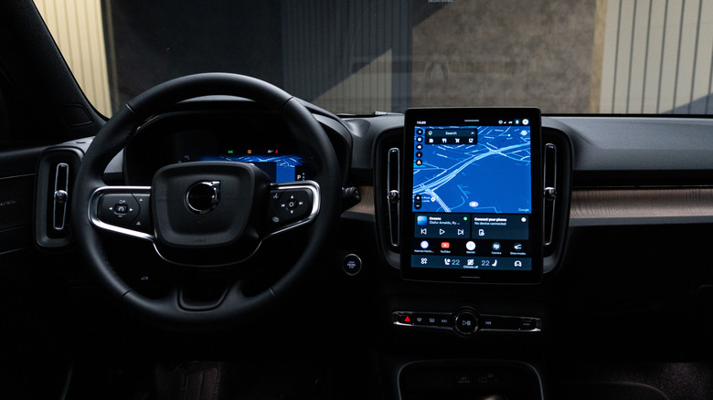 A bigger display and Gemini tech in the XC40.