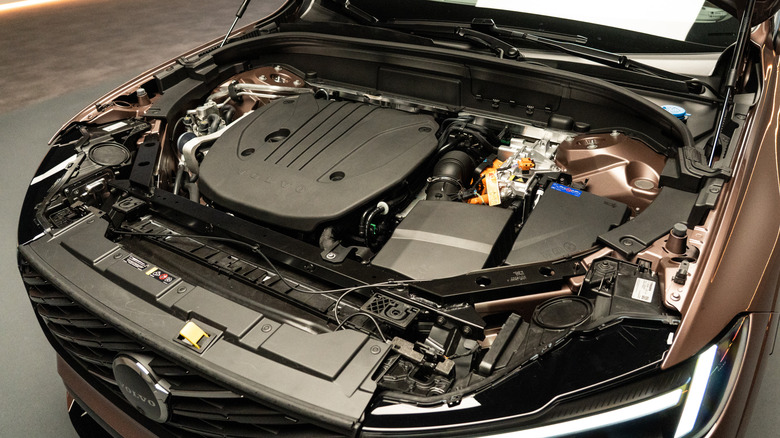 The drivetrain configuration is much the same, too.
