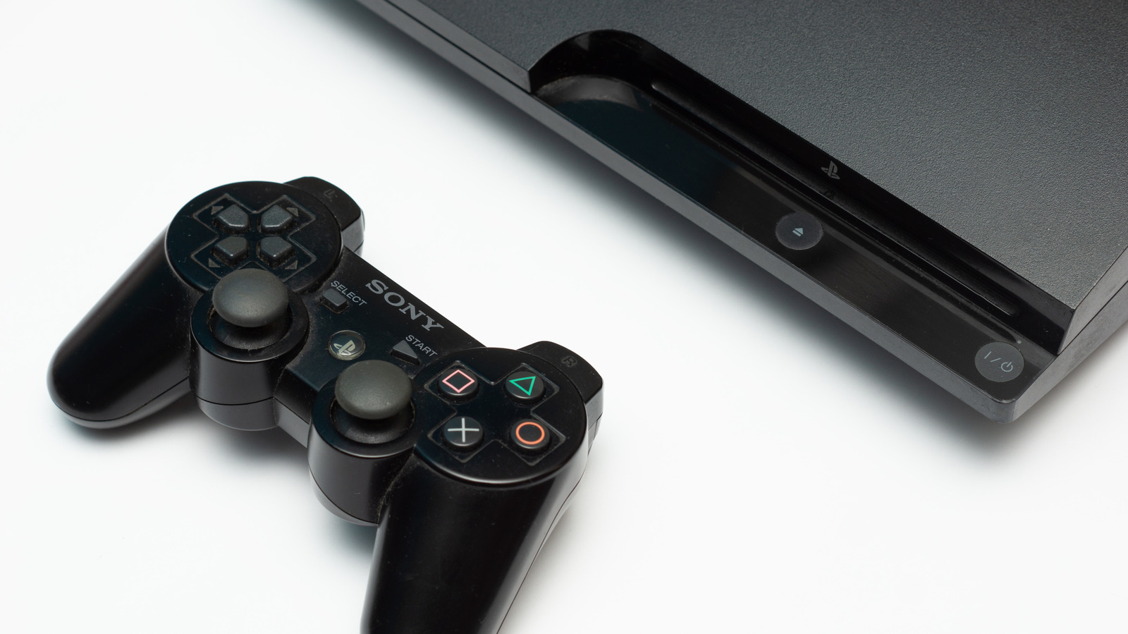 https://www.engadget.com/img/gallery/6-unexpected-uses-for-your-old-playstation-3/l-intro-1792057635.jpg