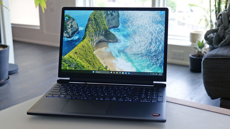 A hands-on photo of the Alienware 15, the company's first truly affordable gaming laptop.
