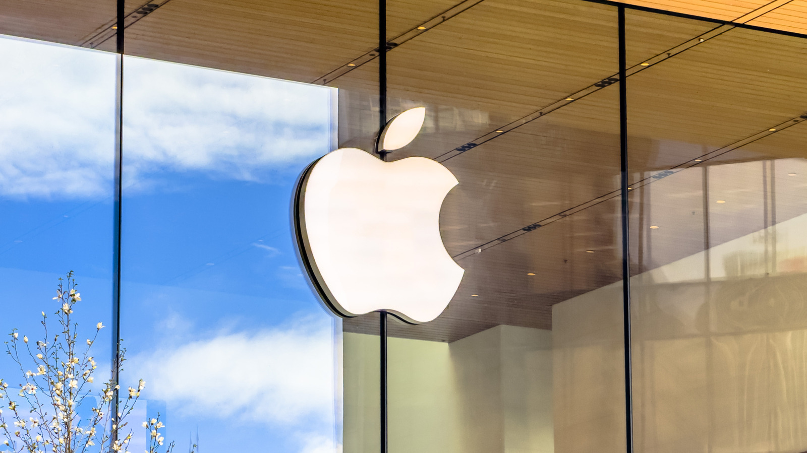 Apple adds more allegations to its trade secrets lawsuit against OpenAI