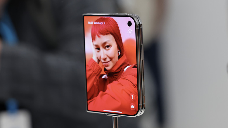 The front screen on a closed iPhone Duo.