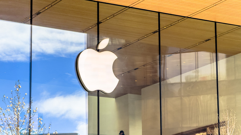Apple Store logo.