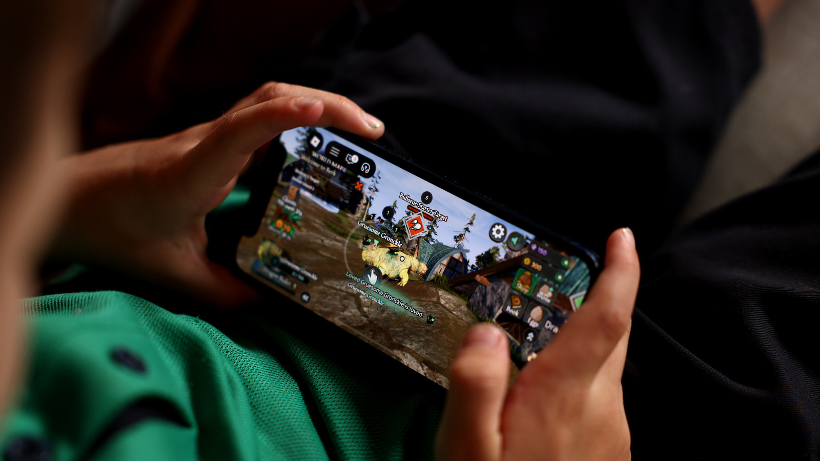 https://www.engadget.com/img/gallery/apples-rumored-gaming-controller-for-iphone-could-feature-beats-branding/l-intro-1789322321.jpg
